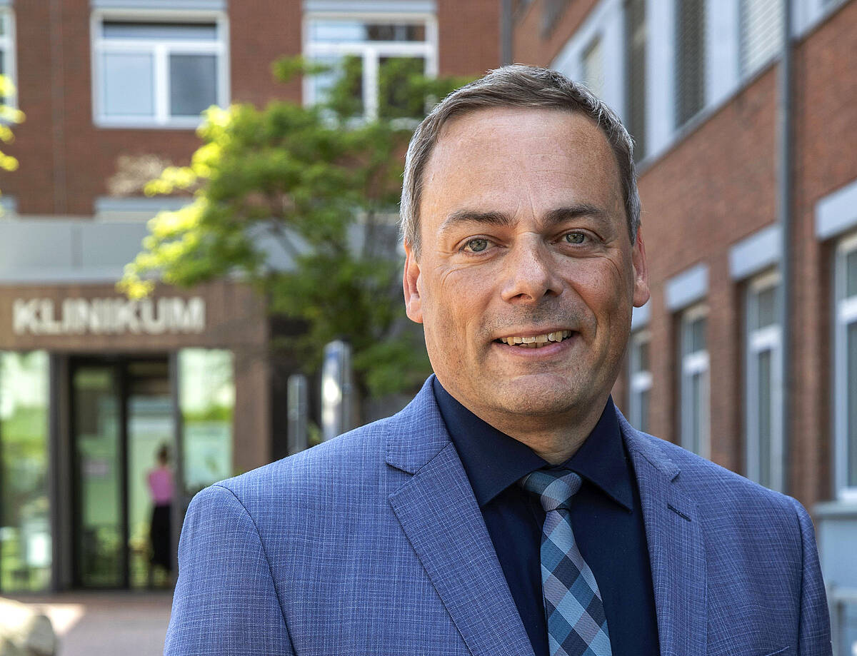 Neuer Geschäftsführer der Kliniken der Pfeifferschen Stiftungen ... Neuer Geschäftsführer der Kliniken der Pfeifferschen Stiftungen ...